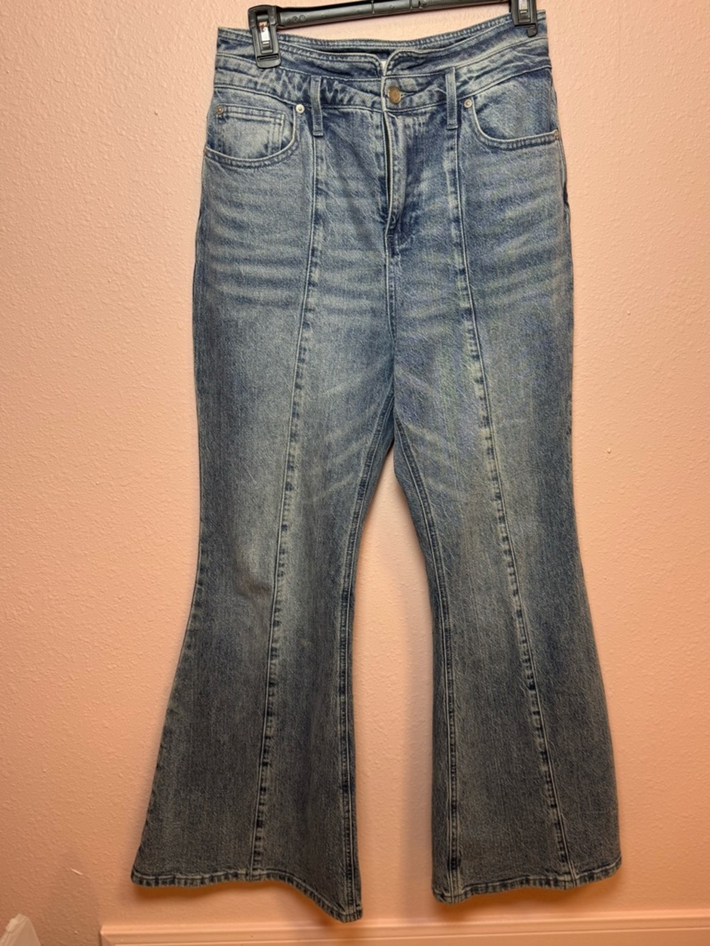 Avec Les Filles Light Wash High-Rise Flare Jeans - Picture 3 of 8